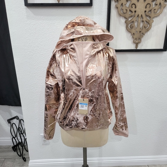 Nike Jackets & Blazers - ❣️Nike Air rose gold half zip up jacket size small (fits a medium)